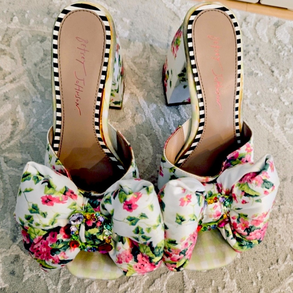 Betsey Johnson Pink, White & Green Floral with Jewel Mules & Chunky Heels - Picture 6 of 14